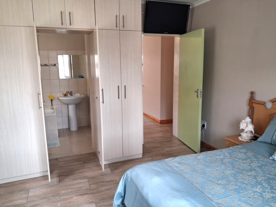 2 Bedroom Property for Sale in Bot River Avenues Western Cape